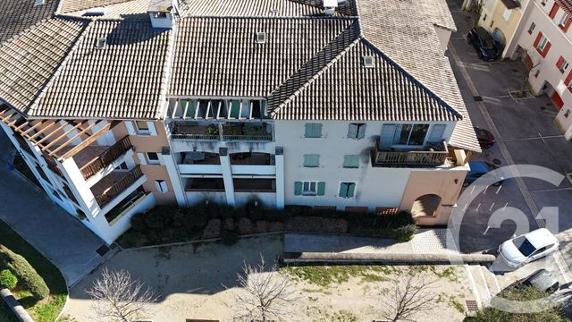 Appartement T3 &agrave; vendre - 3 pi&egrave;ces - 65 m2 - Le Beausset - 83 - PROVENCE-ALPES-COTE-D-AZUR