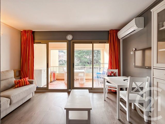 Appartement T2 &agrave; vendre - 2 pi&egrave;ces - 31,75 m2 - Sanary Sur Mer - 83 - PROVENCE-ALPES-COTE-D-AZUR