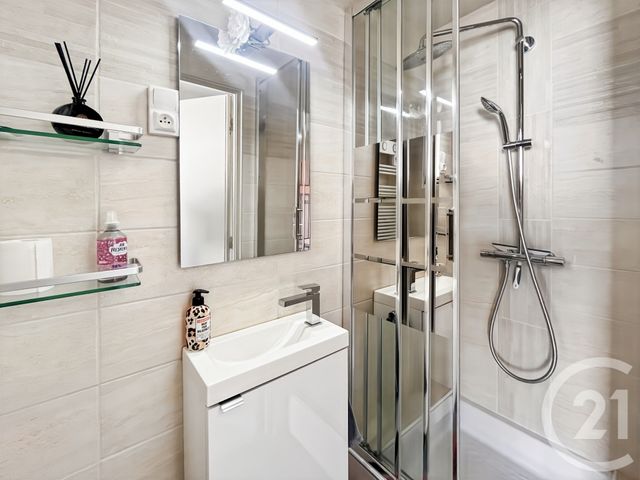Appartement T3 &agrave; vendre - 3 pi&egrave;ces - 62 m2 - Bandol - 83 - PROVENCE-ALPES-COTE-D-AZUR