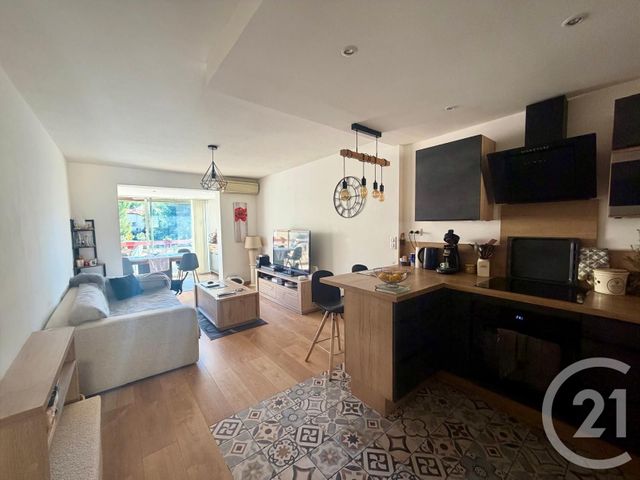 Appartement &agrave; vendre - 2 pi&egrave;ces - 55 m2 - Bandol - 83 - PROVENCE-ALPES-COTE-D-AZUR