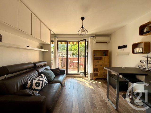 Appartement Studio Cabine &agrave; vendre - 1 pi&egrave;ce - 19,67 m2 - Bandol - 83 - PROVENCE-ALPES-COTE-D-AZUR