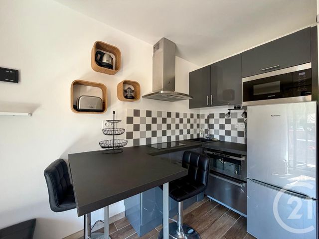 Appartement Studio Cabine &agrave; vendre - 1 pi&egrave;ce - 19,67 m2 - Bandol - 83 - PROVENCE-ALPES-COTE-D-AZUR