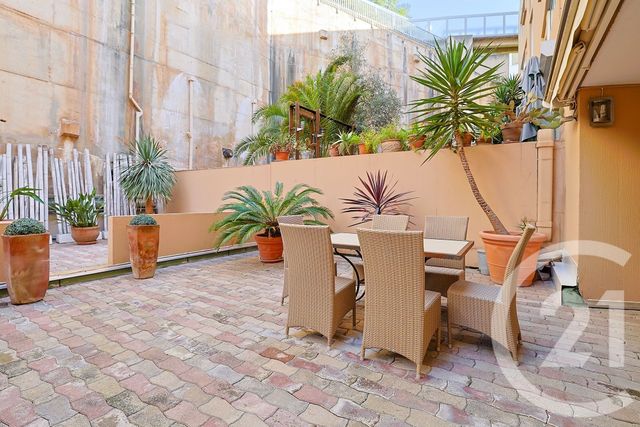 Appartement T3 &agrave; vendre - 3 pi&egrave;ces - 64,20 m2 - Bandol - 83 - PROVENCE-ALPES-COTE-D-AZUR
