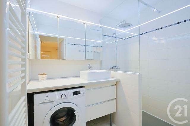 Appartement T3 &agrave; vendre - 3 pi&egrave;ces - 64,20 m2 - Bandol - 83 - PROVENCE-ALPES-COTE-D-AZUR