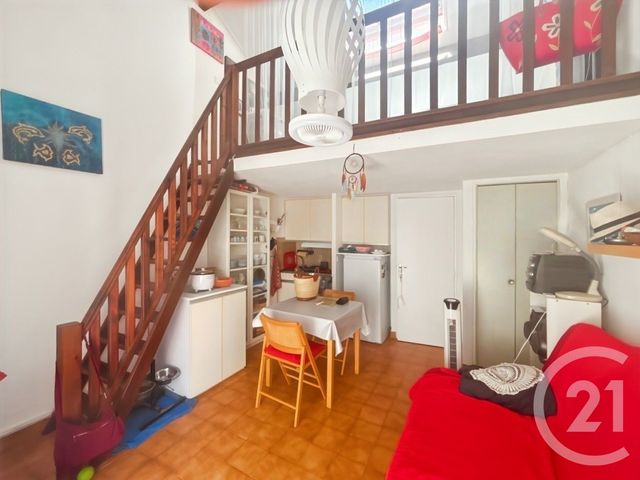 Appartement F1 bis &agrave; vendre - 2 pi&egrave;ces - 24,40 m2 - Bandol - 83 - PROVENCE-ALPES-COTE-D-AZUR