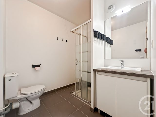 Appartement F2 &agrave; louer - 2 pi&egrave;ces - 39,02 m2 - La Seyne Sur Mer - 83 - PROVENCE-ALPES-COTE-D-AZUR