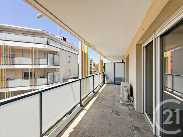 Appartement F2 &agrave; louer - 2 pi&egrave;ces - 39,02 m2 - La Seyne Sur Mer - 83 - PROVENCE-ALPES-COTE-D-AZUR