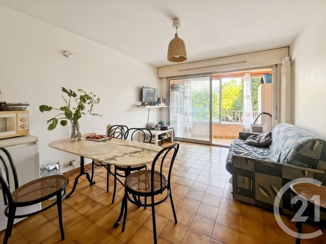 Appartement F1 &agrave; vendre - 2 pi&egrave;ces - 29,59 m2 - Bandol - 83 - PROVENCE-ALPES-COTE-D-AZUR