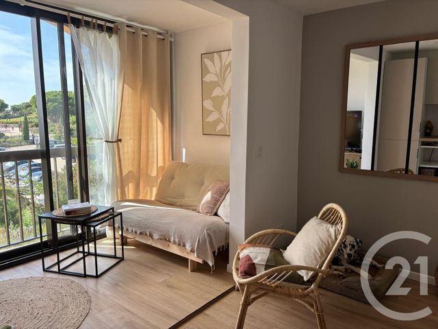 Appartement &agrave; vendre - 2 pi&egrave;ces - 31,70 m2 - Six Fours Les Plages - 83 - PROVENCE-ALPES-COTE-D-AZUR