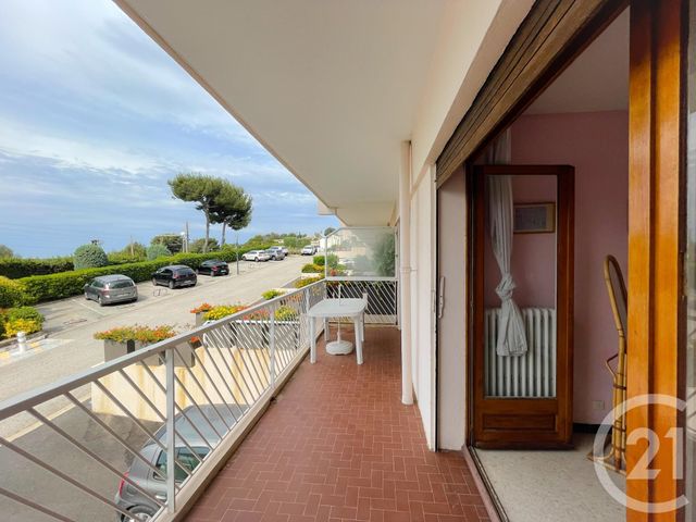 Appartement T3 à vendre - 3 pièces - 63 m2 - Bandol - 83 - PROVENCE-ALPES-COTE-D-AZUR