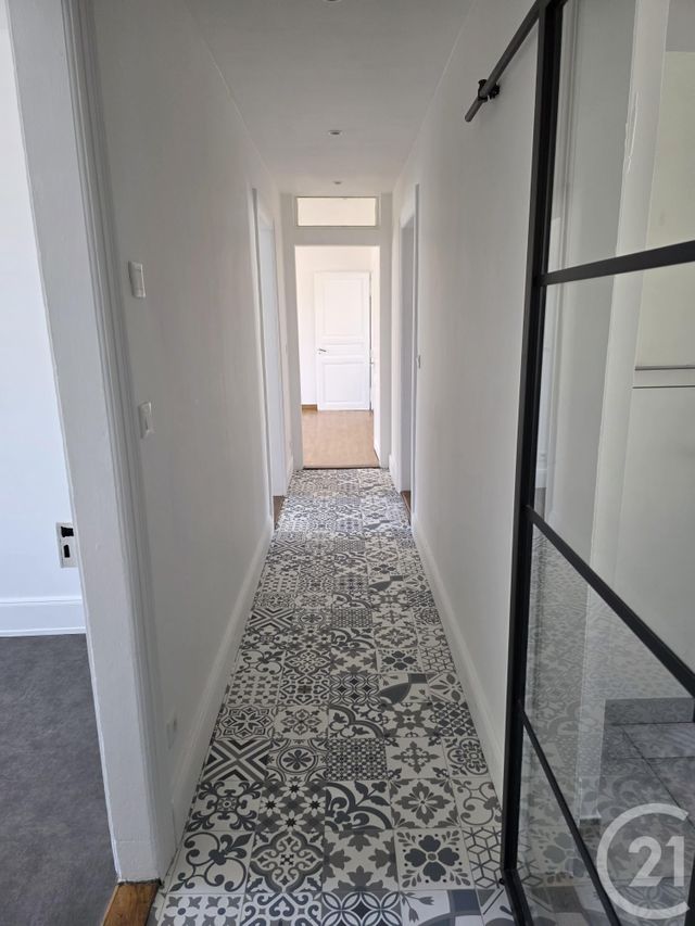 Appartement &agrave; louer - 4 pi&egrave;ces - 77,35 m2 - Mutzig - 67 - ALSACE