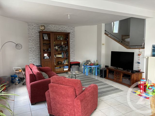 Maison &agrave; louer - 5 pi&egrave;ces - 110 m2 - Niederhaslach - 67 - ALSACE