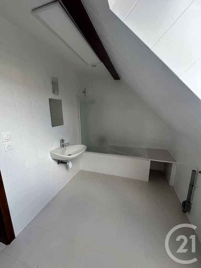 Appartement F3 &agrave; louer - 3 pi&egrave;ces - 65 m2 - Rosheim - 67 - ALSACE