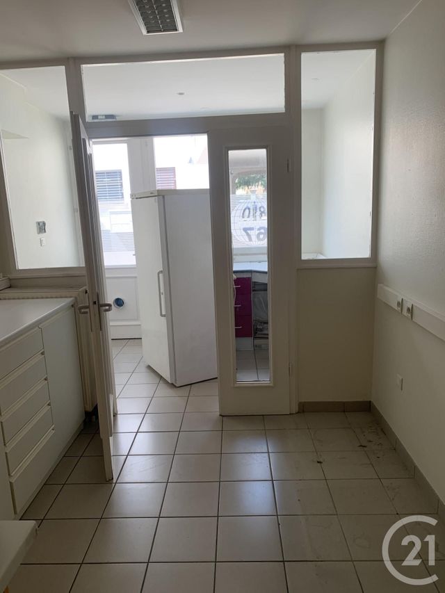 Local commercial à louer - 126.0 m2 - 67 - Bas-Rhin