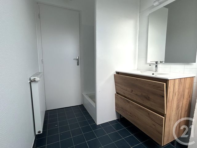 Maison &agrave; louer - 4 pi&egrave;ces - 83,86 m2 - Muzillac - 56 - BRETAGNE