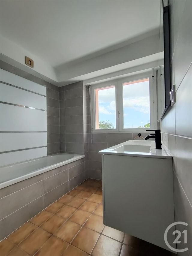 Appartement T4 à vendre - 4 pièces - 111,54 m2 - Muzillac - 56 - BRETAGNE