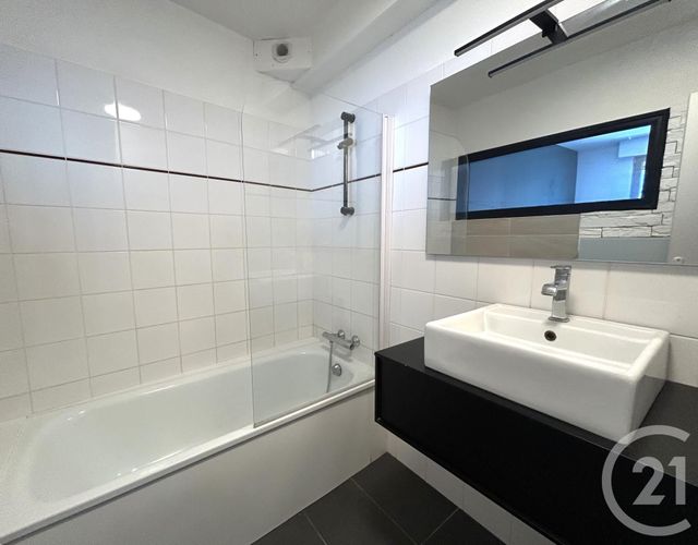 Appartement T2 &agrave; louer - 2 pi&egrave;ces - 40,56 m2 - Muzillac - 56 - BRETAGNE