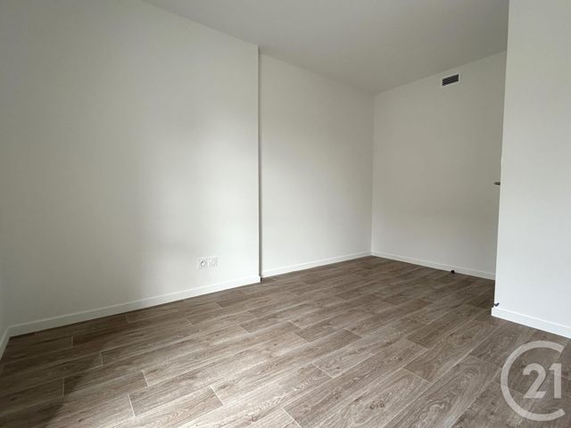 Appartement T3 &agrave; louer - 3 pi&egrave;ces - 62,93 m2 - Questembert - 56 - BRETAGNE