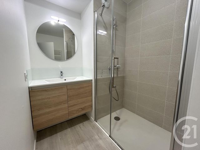 Appartement T3 &agrave; louer - 3 pi&egrave;ces - 62,93 m2 - Questembert - 56 - BRETAGNE