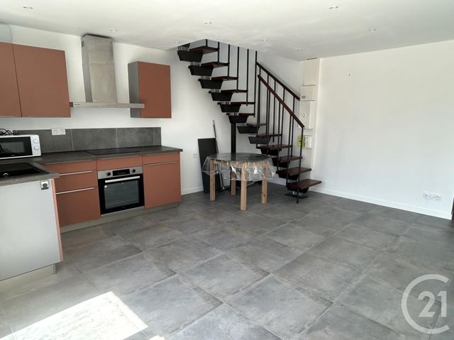 Maison &agrave; louer - 3 pi&egrave;ces - 54,07 m2 - Noyal Muzillac - 56 - BRETAGNE