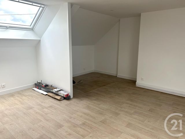 Appartement Studio &agrave; louer - 1 pi&egrave;ce - 27,89 m2 - Muzillac - 56 - BRETAGNE