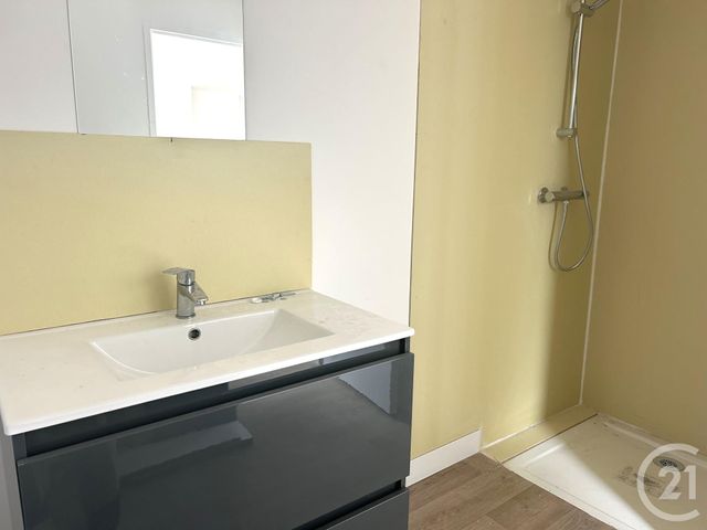 Appartement Studio &agrave; louer - 1 pi&egrave;ce - 27,89 m2 - Muzillac - 56 - BRETAGNE