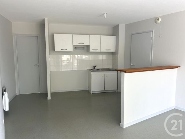 Appartement T3 &agrave; louer - 3 pi&egrave;ces - 60,66 m2 - Muzillac - 56 - BRETAGNE