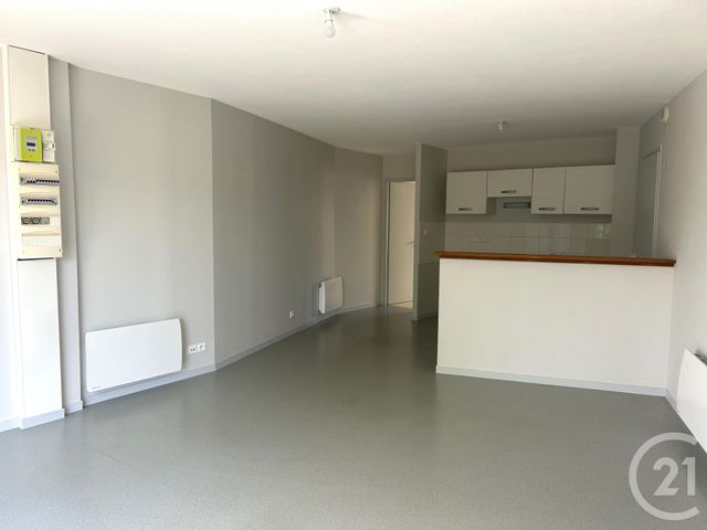 Appartement T3 &agrave; louer - 3 pi&egrave;ces - 60,66 m2 - Muzillac - 56 - BRETAGNE