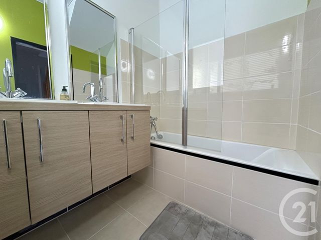 Maison &agrave; louer - 4 pi&egrave;ces - 62,85 m2 - Billiers - 56 - BRETAGNE
