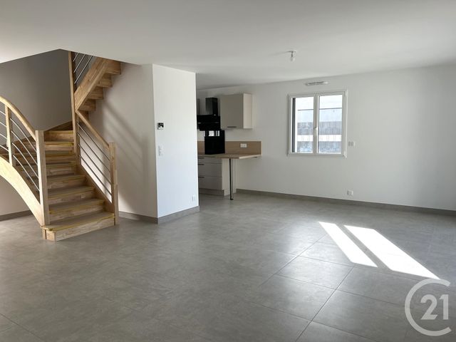 Maison &agrave; louer - 4 pi&egrave;ces - 105,68 m2 - Camoel - 56 - BRETAGNE