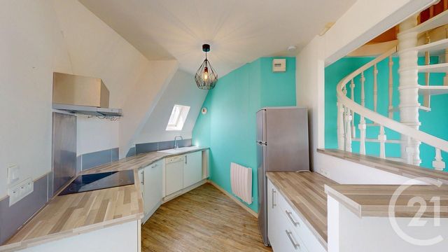 Appartement Duplex &agrave; louer - 3 pi&egrave;ces - 64,25 m2 - Le Croisic - 44 - PAYS-DE-LOIRE