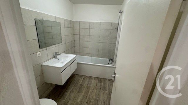 Appartement F1 &agrave; louer - 1 pi&egrave;ce - 34,96 m2 - St Thibault Des Vignes - 77 - ILE-DE-FRANCE