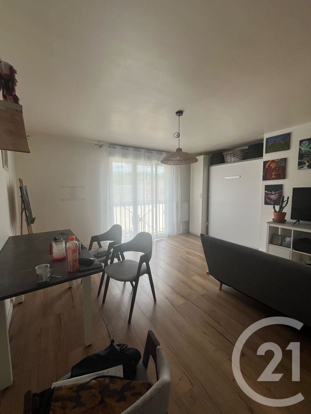 Appartement Studio à vendre - 1 pièce - 33 m2 - Claye Souilly - 77 - ILE-DE-FRANCE