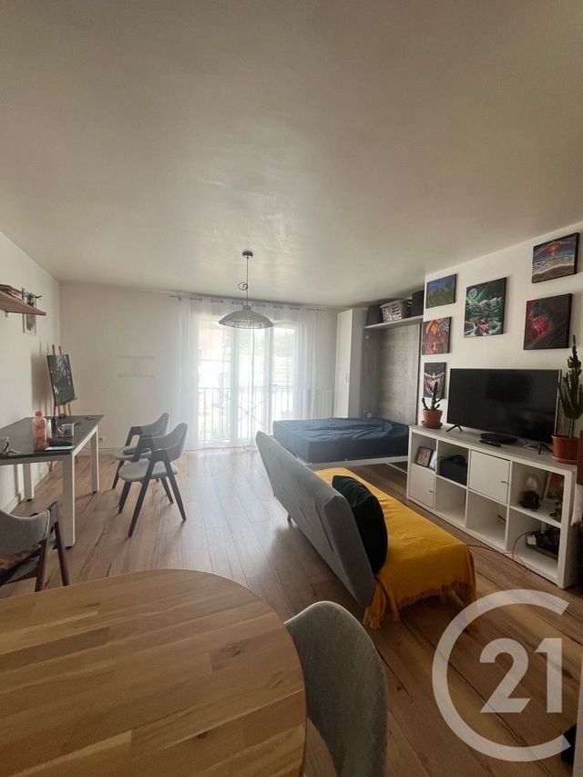 Appartement Studio à vendre - 1 pièce - 33 m2 - Claye Souilly - 77 - ILE-DE-FRANCE