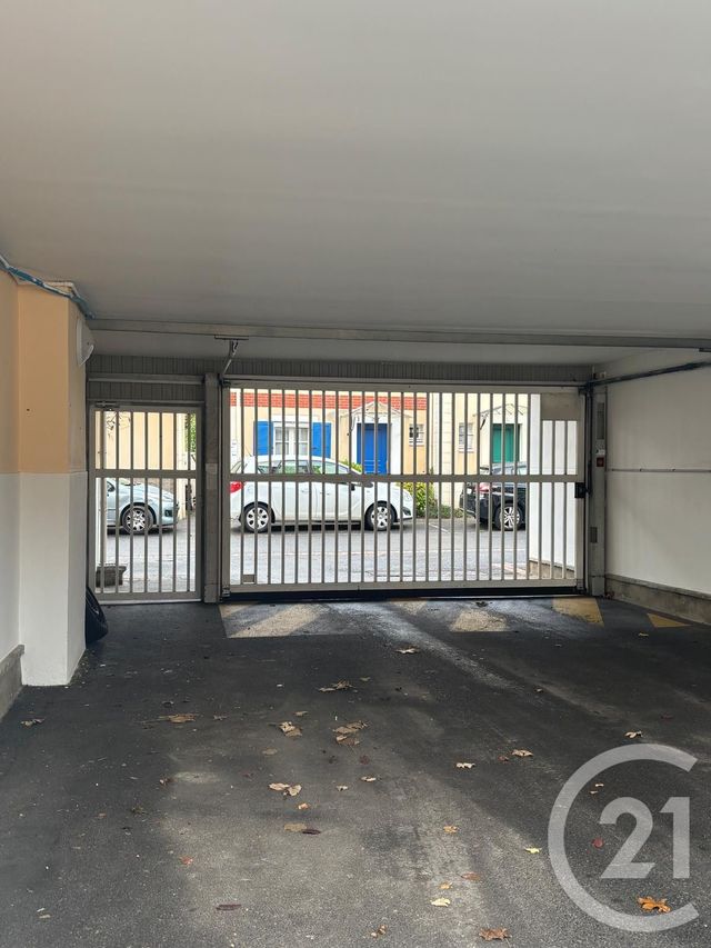 Parking à louer - 12 m2 - Villeparisis - 77 - ILE-DE-FRANCE