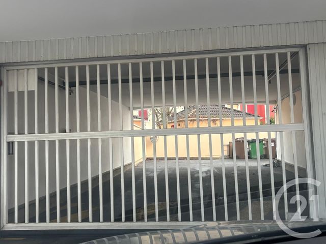 Parking à louer - 12 m2 - Villeparisis - 77 - ILE-DE-FRANCE