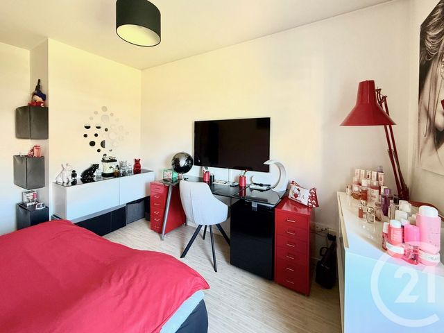 Appartement F4 à vendre - 4 pièces - 73 m2 - Claye Souilly - 77 - ILE-DE-FRANCE