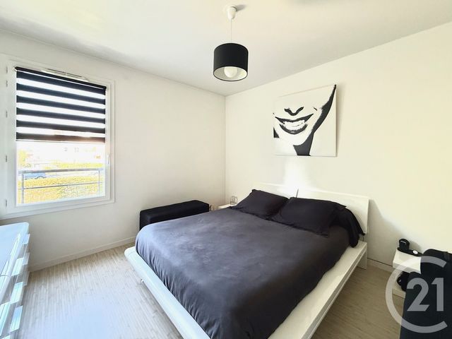 Appartement F4 à vendre - 4 pièces - 73 m2 - Claye Souilly - 77 - ILE-DE-FRANCE