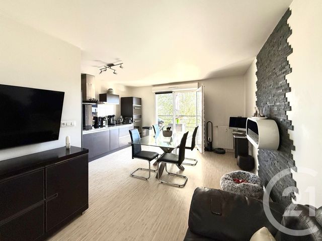 Appartement F4 à vendre - 4 pièces - 73 m2 - Claye Souilly - 77 - ILE-DE-FRANCE