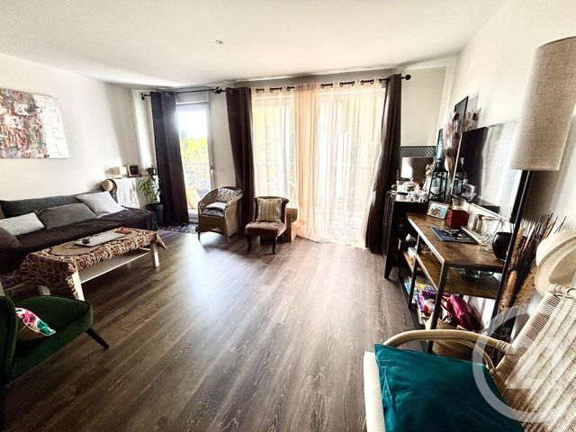 Appartement F4 à vendre - 4 pièces - 81 m2 - Claye Souilly - 77 - ILE-DE-FRANCE