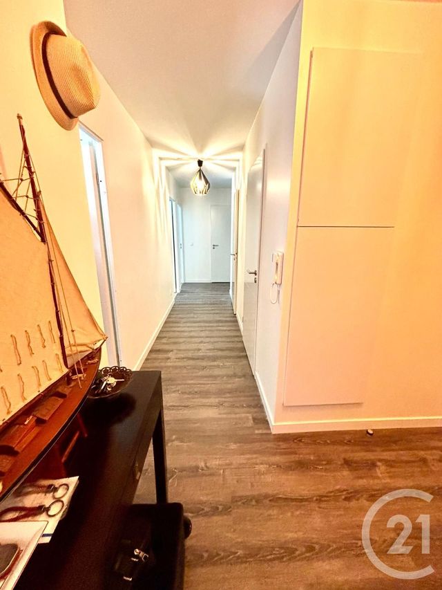 Appartement F4 à vendre - 4 pièces - 81 m2 - Claye Souilly - 77 - ILE-DE-FRANCE