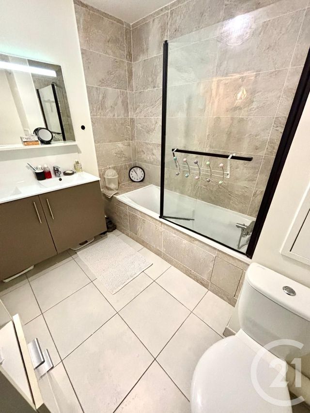 Appartement F4 à vendre - 4 pièces - 81 m2 - Claye Souilly - 77 - ILE-DE-FRANCE