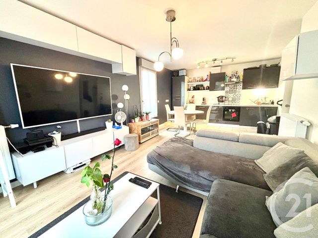 Appartement F3 à vendre - 3 pièces - 60,77 m2 - Claye Souilly - 77 - ILE-DE-FRANCE