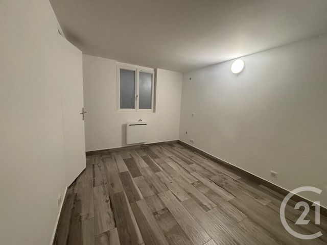 Appartement F2 &agrave; louer - 2 pi&egrave;ces - 29,52 m2 - Claye Souilly - 77 - ILE-DE-FRANCE