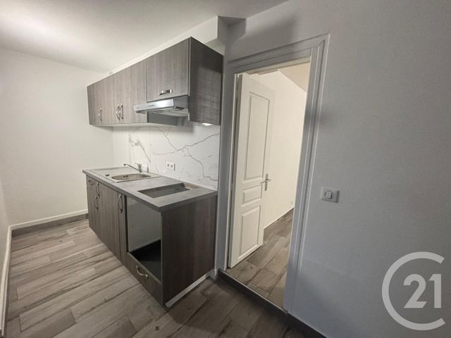 Appartement F2 &agrave; louer - 2 pi&egrave;ces - 29,52 m2 - Claye Souilly - 77 - ILE-DE-FRANCE