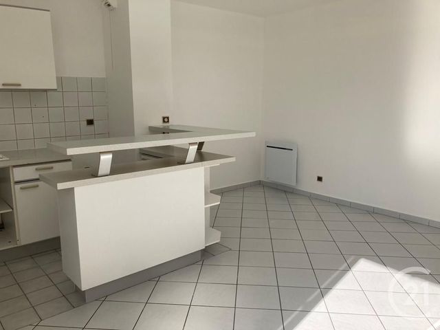 Appartement F2 &agrave; louer - 2 pi&egrave;ces - 41,84 m2 - Claye Souilly - 77 - ILE-DE-FRANCE