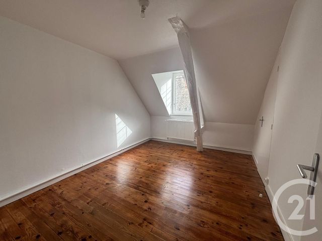 Appartement F2 &agrave; louer - 2 pi&egrave;ces - 63,34 m2 - Provins - 77 - ILE-DE-FRANCE