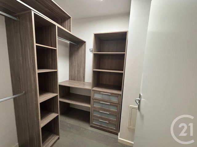 Appartement F3 &agrave; louer - 3 pi&egrave;ces - 61,70 m2 - Claye Souilly - 77 - ILE-DE-FRANCE