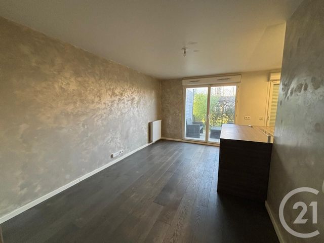 Appartement F3 &agrave; louer - 3 pi&egrave;ces - 61,70 m2 - Claye Souilly - 77 - ILE-DE-FRANCE