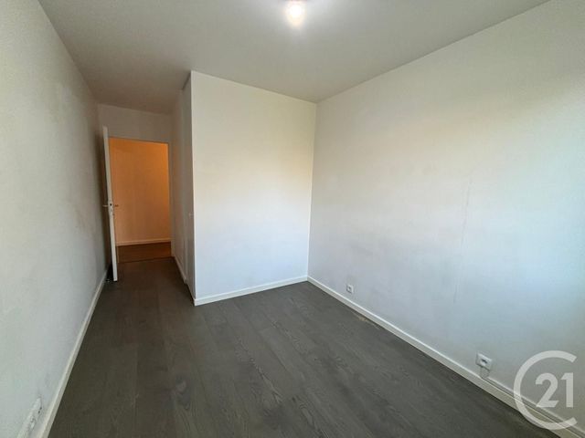 Appartement F3 &agrave; louer - 3 pi&egrave;ces - 61,70 m2 - Claye Souilly - 77 - ILE-DE-FRANCE